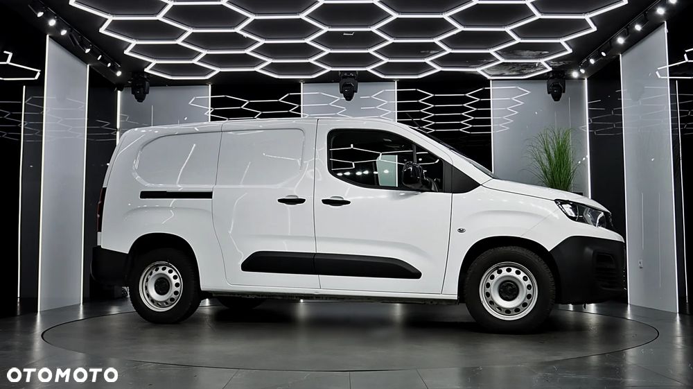 Peugeot Partner 1.5 BlueHDi 100 PREMIUM Long 950 4d - 12