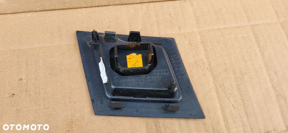 ZASLEPKA ZDERZAKA LEWY PRZOD AUDI Q8 4M8 - 3