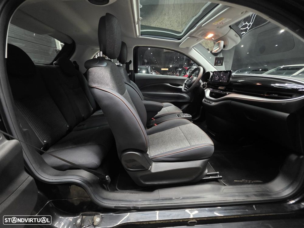 Fiat 500e 3 + 1 42 kWh Icon - 18