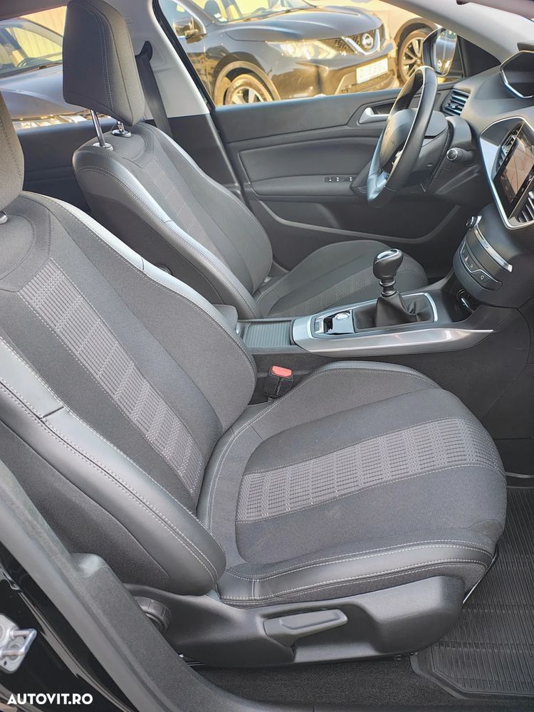 Peugeot 308 - 22