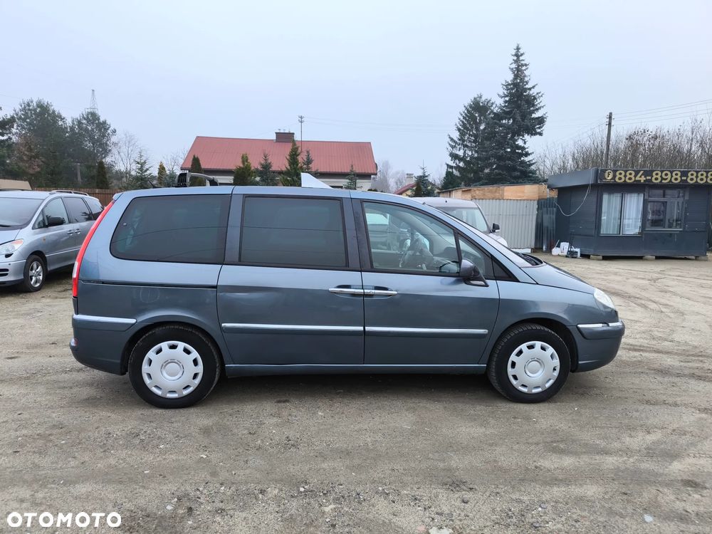 Citroën C8 2.0 16V Confort - 4