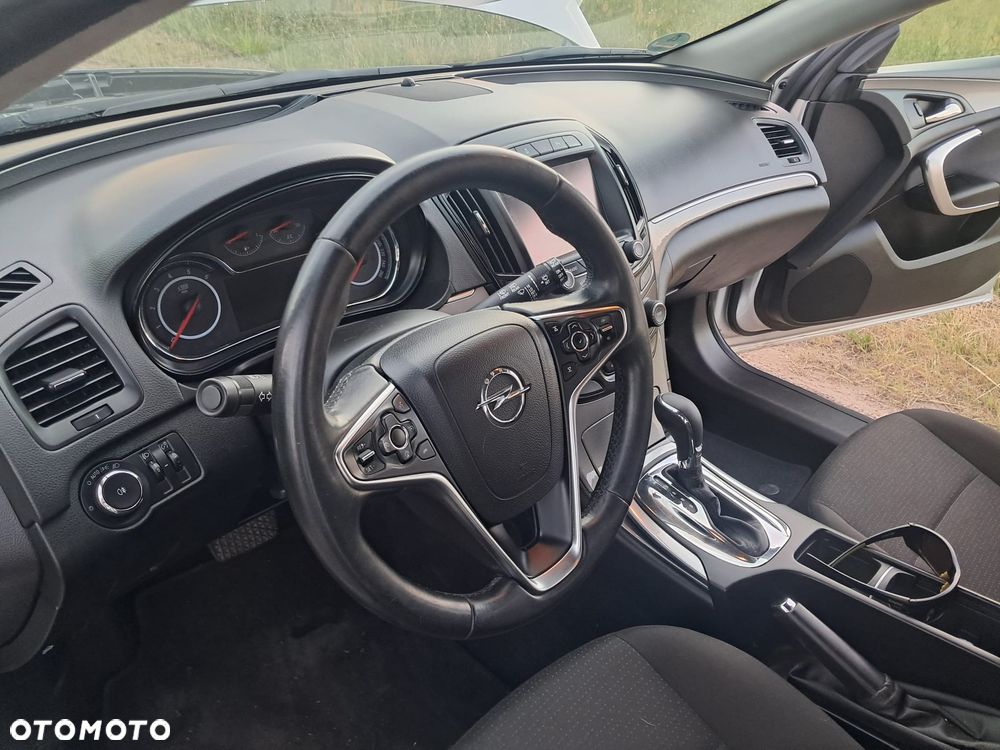 Opel Insignia - 19