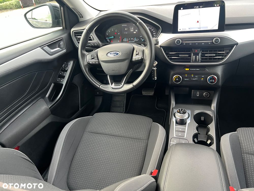 Ford Focus SW 1.0 EcoBoost Titanium - 27