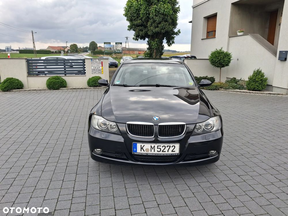 BMW Seria 3 320i - 20