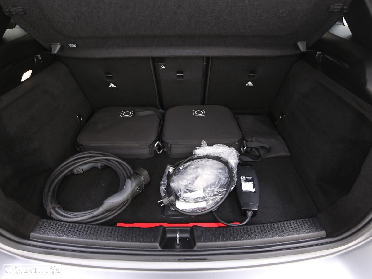 Mercedes-Benz B 250 e AMG Line - 12