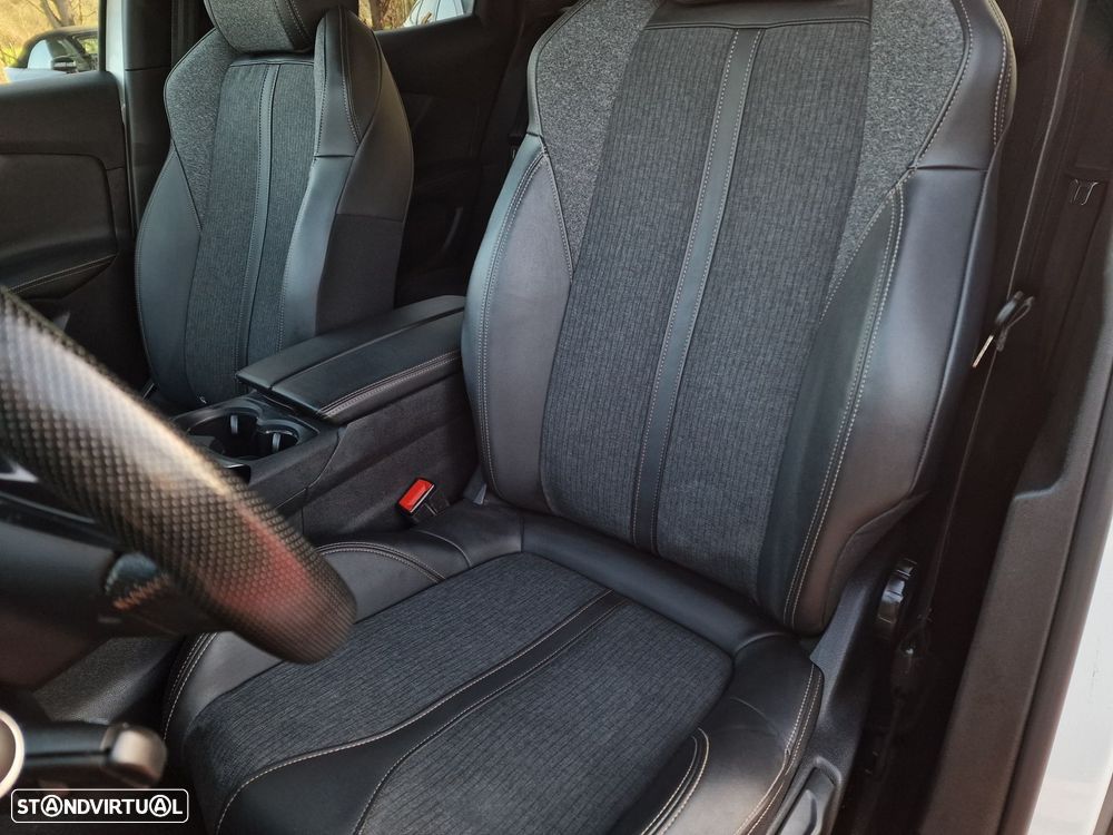 Peugeot 3008 1.2 PureTech GT Line - 11