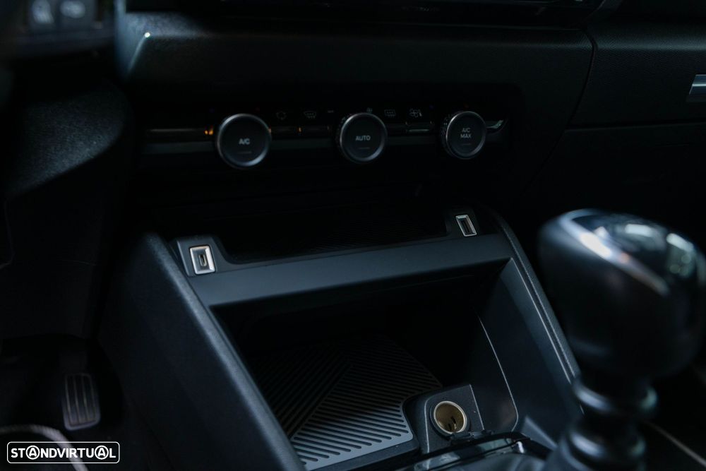 Citroën C4 1.2 PureTech Shine - 27