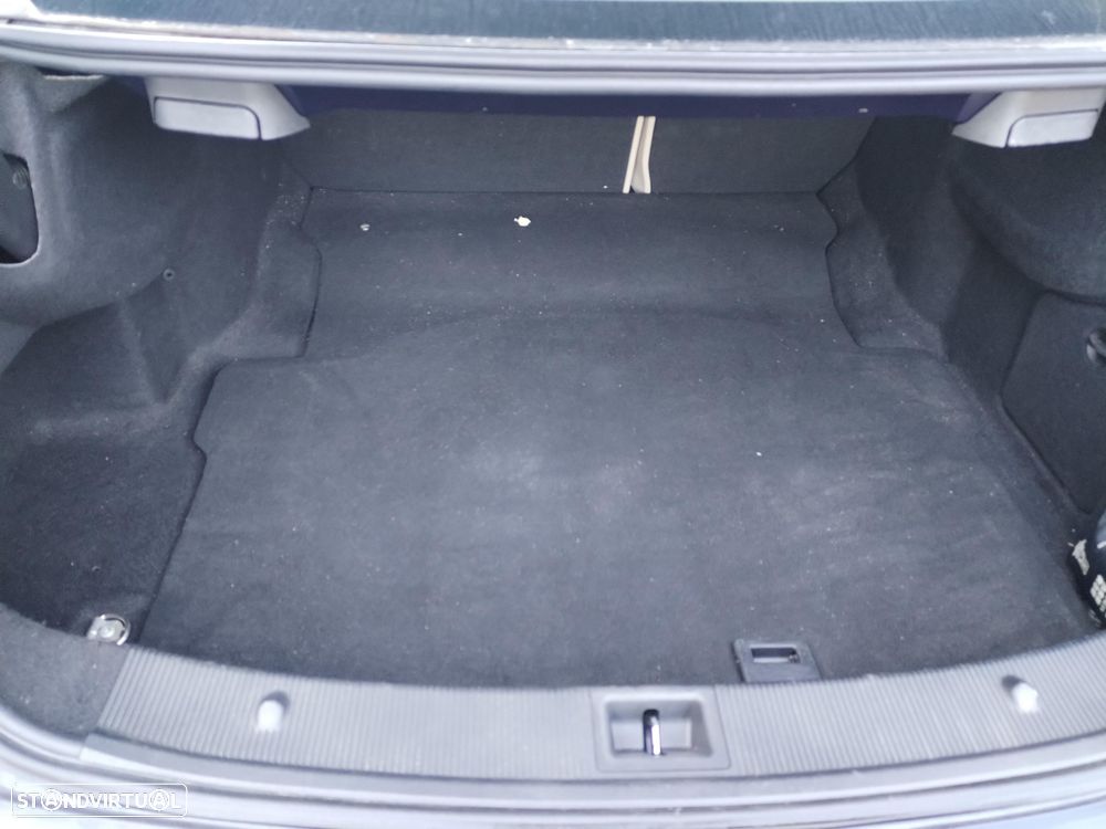 Mercedes-Benz E 250 CDi Avantgarde BE Auto. - 12