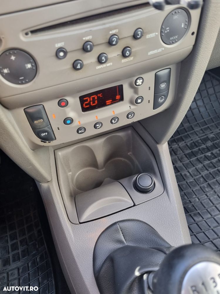 Renault Symbol 1.6 16V Collection - 2