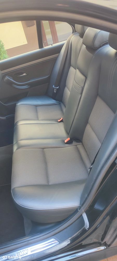 BMW Seria 5 530i - 25