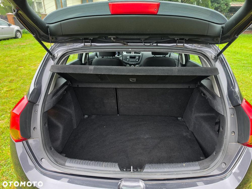 Kia Ceed 1.4 CVVT Attract - 22