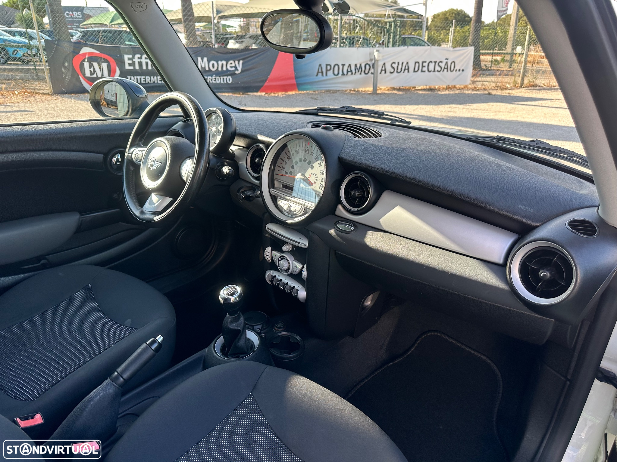 MINI 3 Portas One D - 7