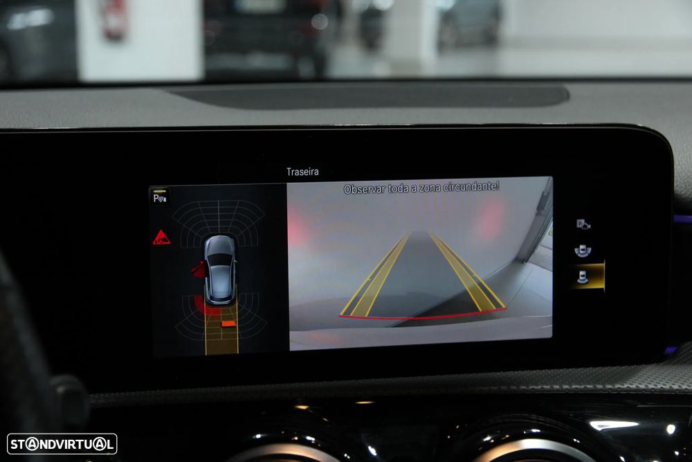 Mercedes-Benz A 180 d AMG Line Aut. — fotografia 20