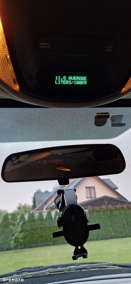 Chrysler Voyager 2.4 SE - 25