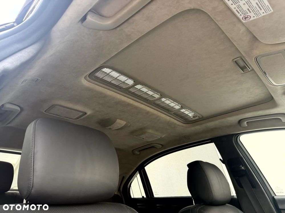Mercedes-Benz Klasa S 500 L 4Matic 7G-TRONIC - 28