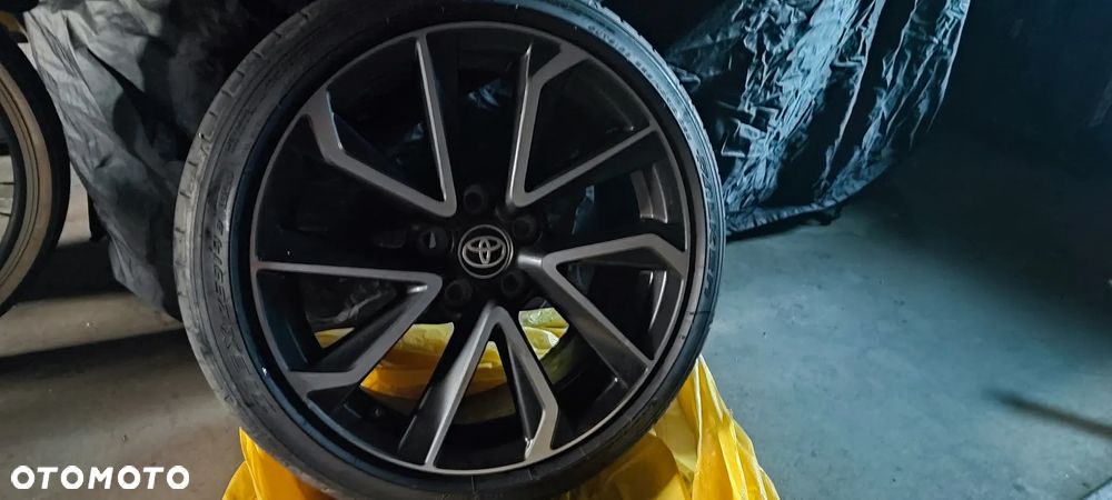 Toyota Corolla 2.0 Hybrid Executive - 17