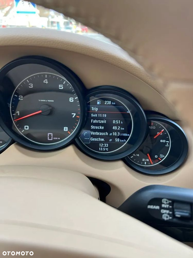Porsche Cayenne Standard - 14