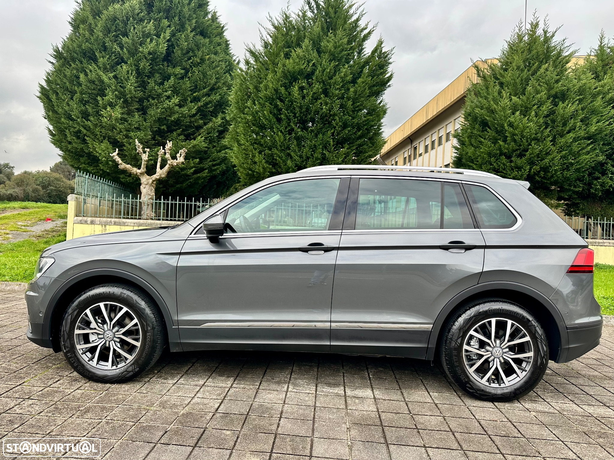 VW Tiguan 1.6 TDI Confortline - 3