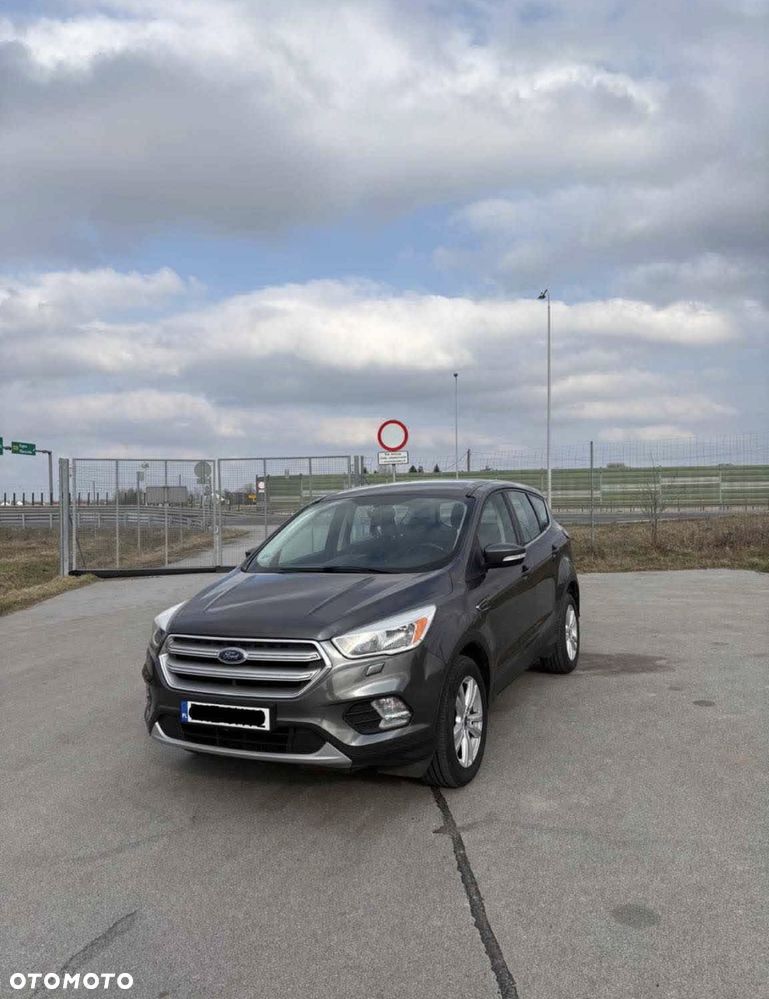 Ford Kuga - 2