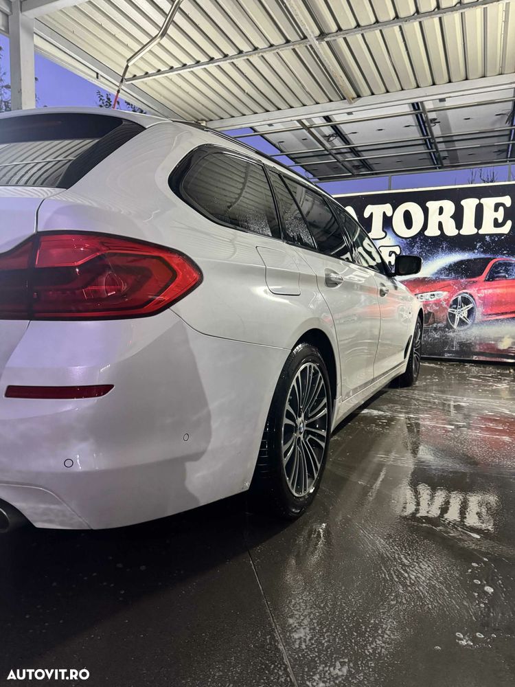 BMW Seria 5 520d xDrive AT - 9