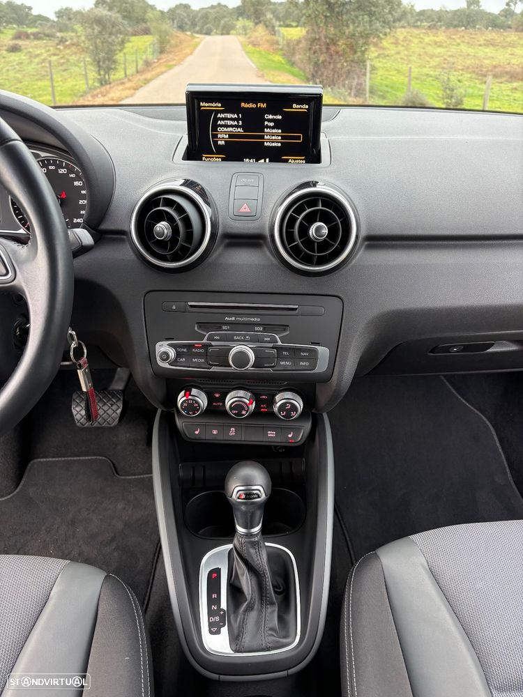 Audi A1 Sportback 1.6 TDI Sport S tronic - 32