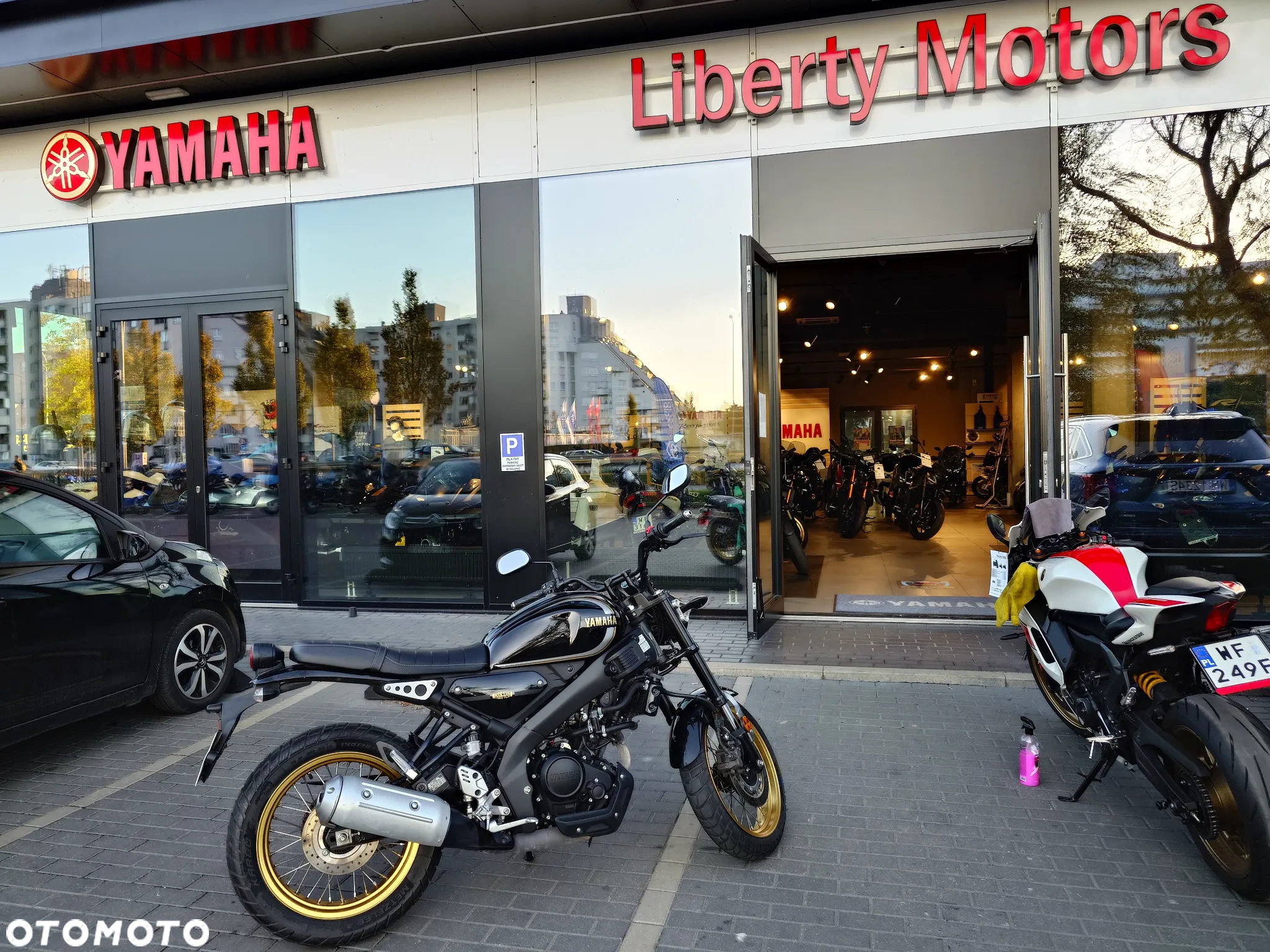 Yamaha XSR - 2