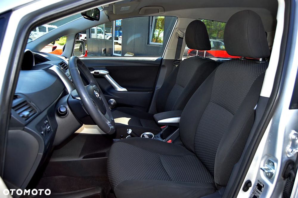 Toyota Verso - 5