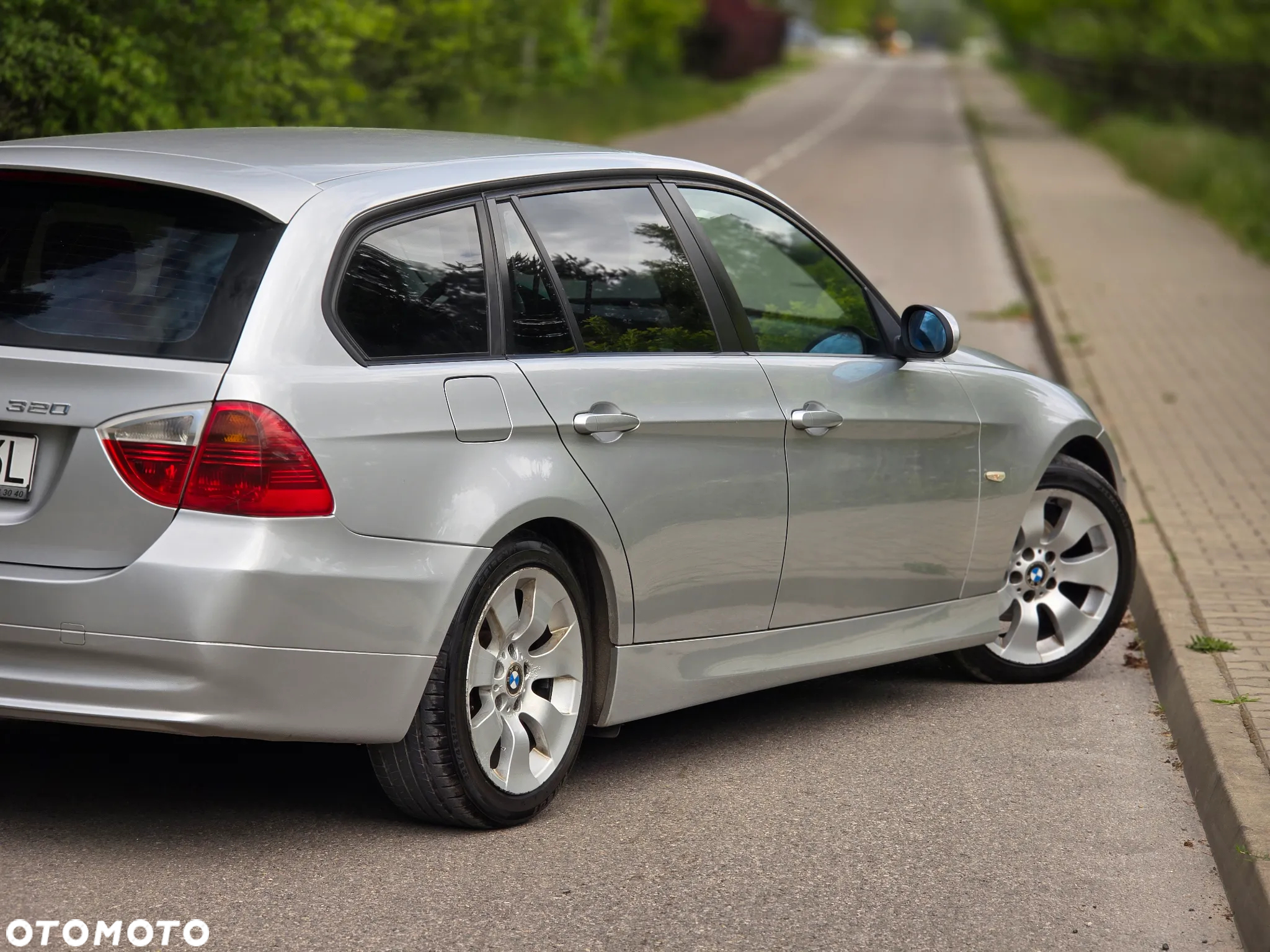 BMW Seria 3 320d Touring Efficient Dynamics Edition - 32