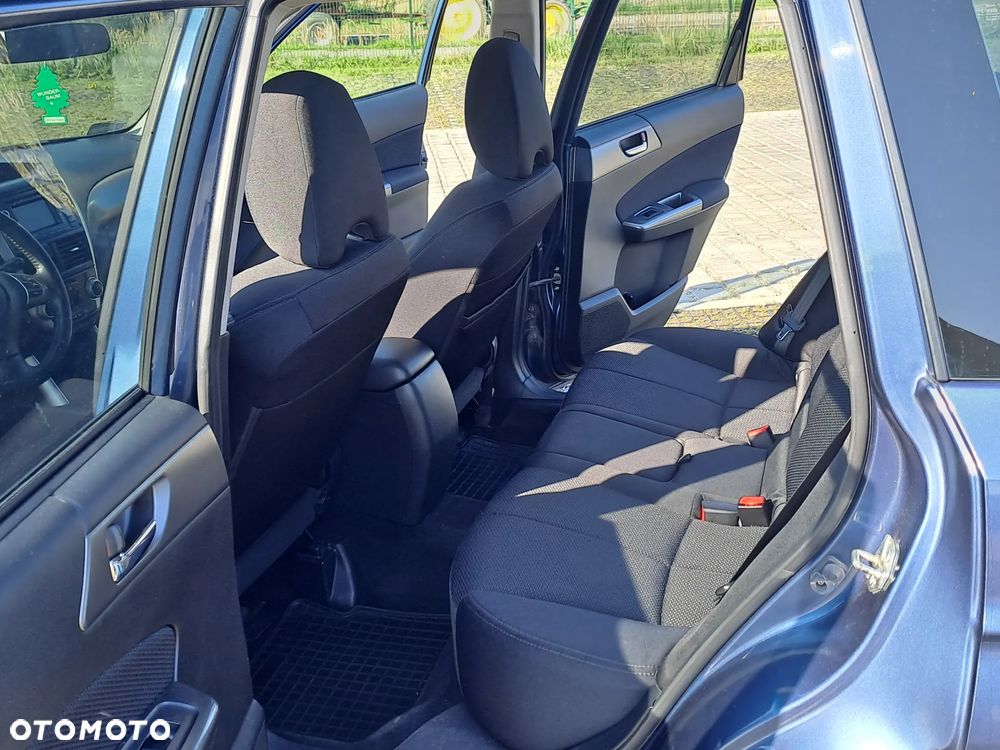 Subaru Forester 2.0D VR 000 Euro5 - 20