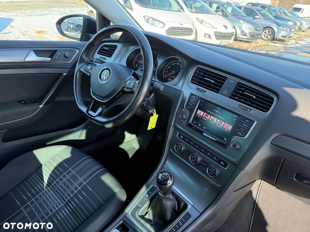 Volkswagen Golf 1.6 TDI BlueMotion Technology Lounge - 18