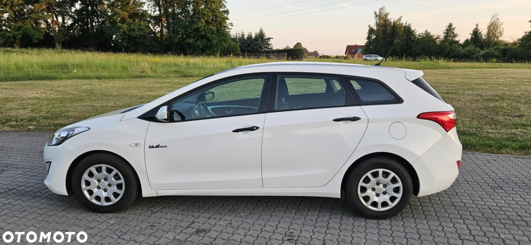 Hyundai i30 1.6 CRDi BlueDrive Go - 3