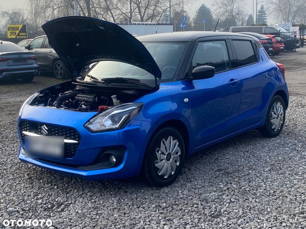 Suzuki Swift 1.2 Dualjet SHVS Premium CVT - 11