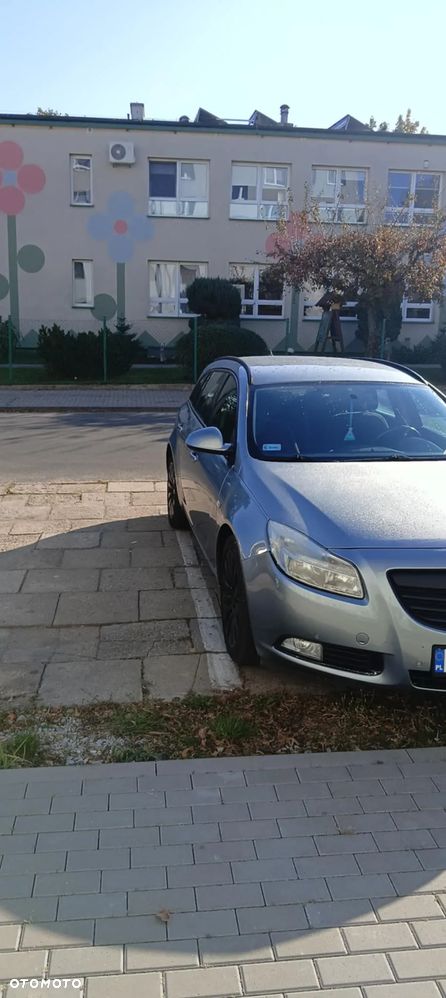 Opel Insignia 2.0 CDTI Sports Tourer - 2