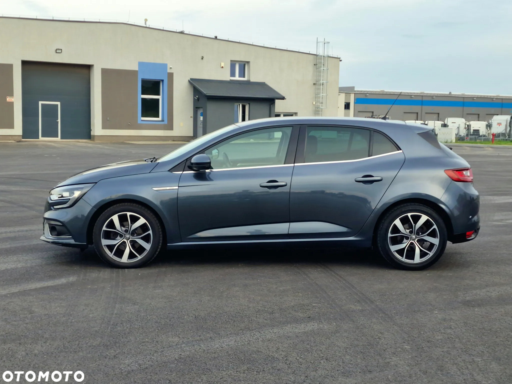 Renault Megane ENERGY TCe 130 Start & Stop Bose Edition - 14
