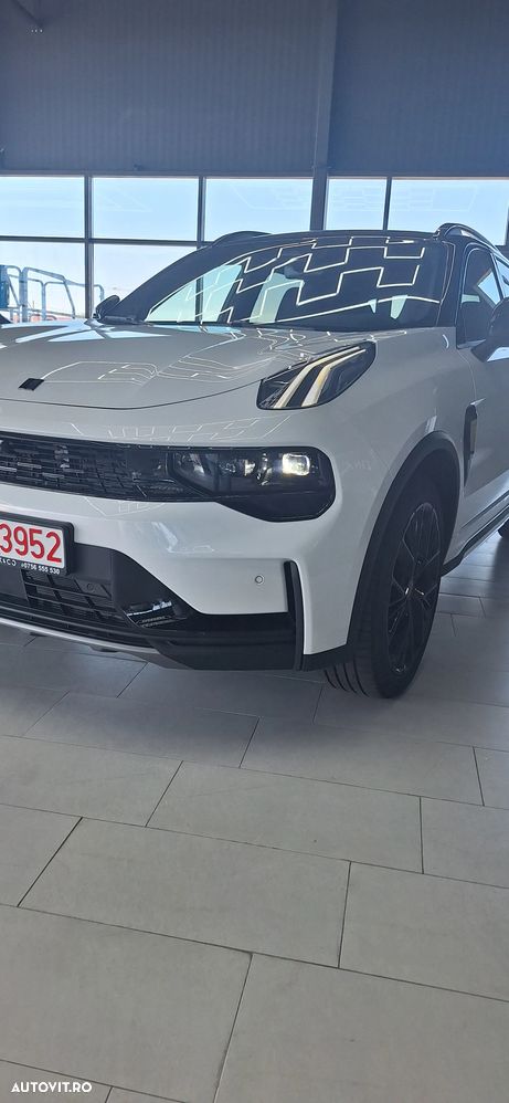 Lynk&Co 01