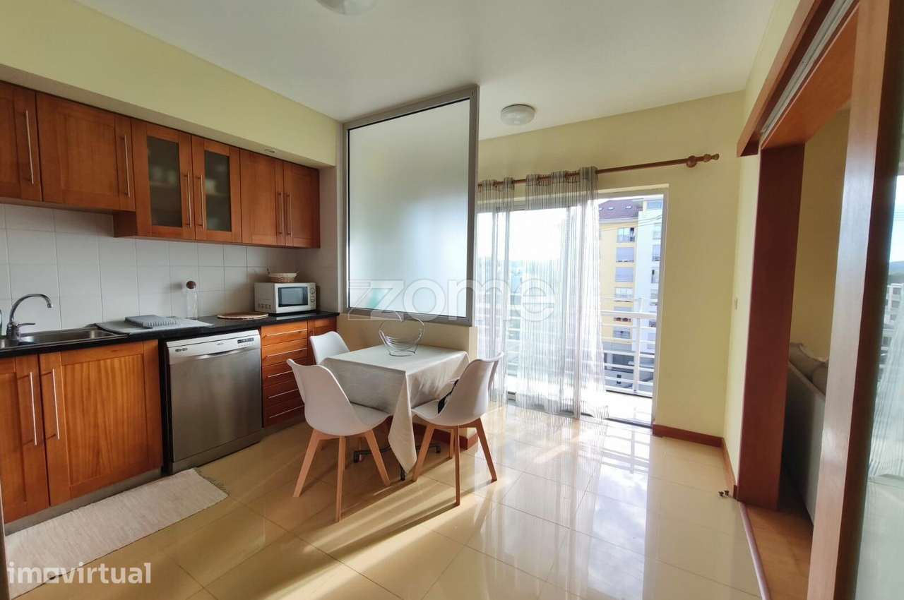 Apartamento T2 para Arrendamento em Ponta Delgada - Grande imagem: 4/16