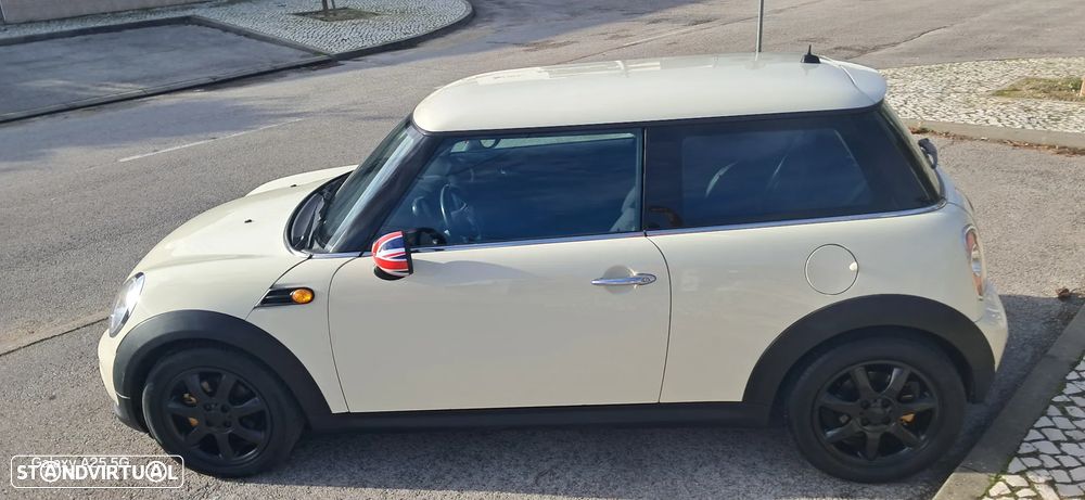 MINI 3 Portas One D - 4