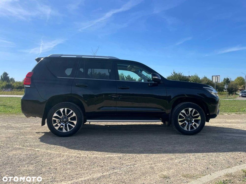 Toyota Land Cruiser - 4