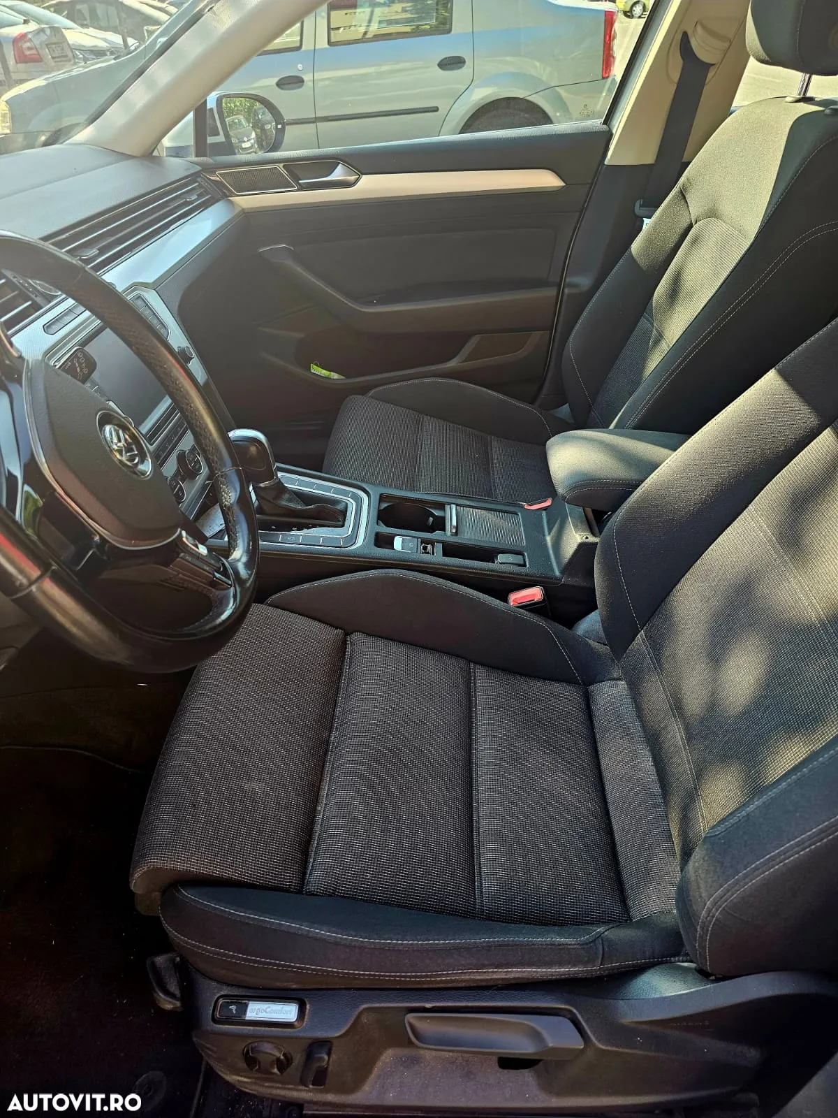 Volkswagen Passat Variant 2.0 TDI DSG (BlueMotion Technology) Comfortline - 13