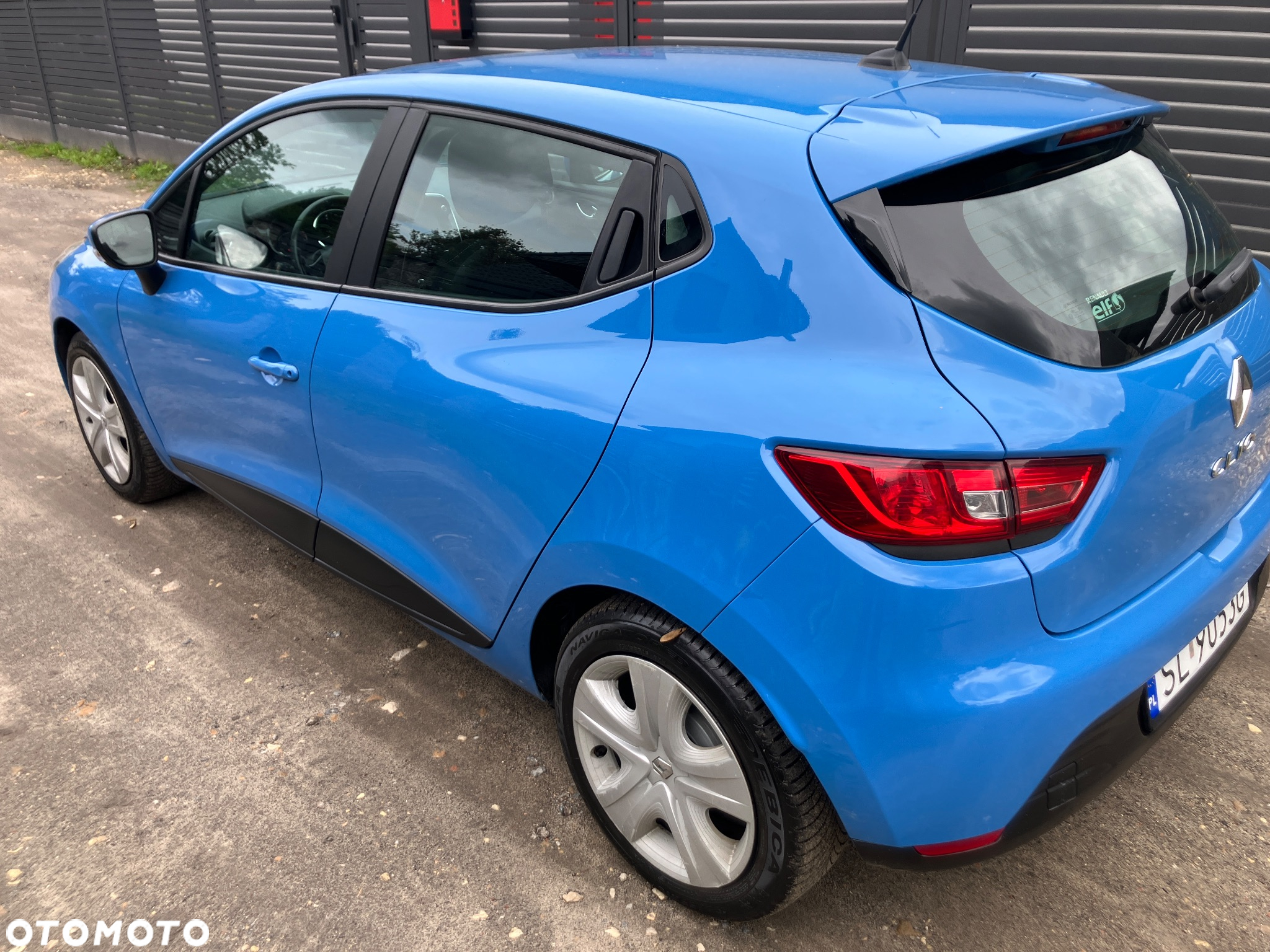 Renault Clio 1.2 16V 75 LIMITED - 5