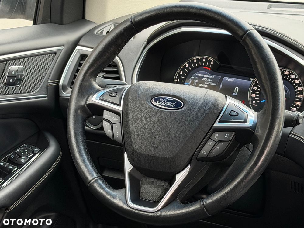 Ford Edge 2.0 TDCi Bi-Turbo 4x4 Vignale - 29