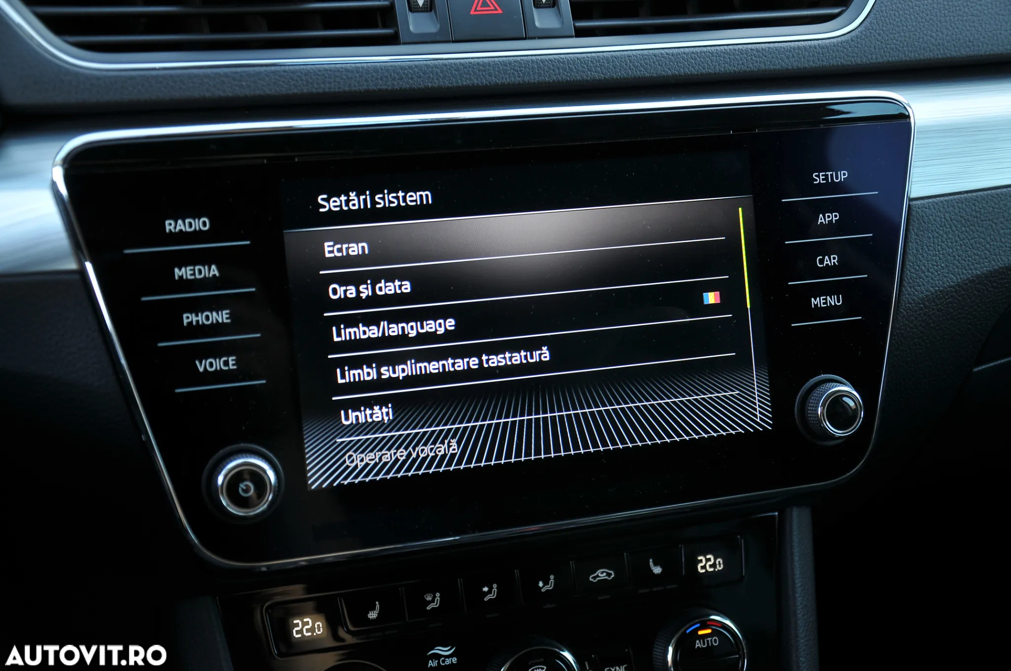 Skoda Superb 2.0 TDI DSG Ambition - 18