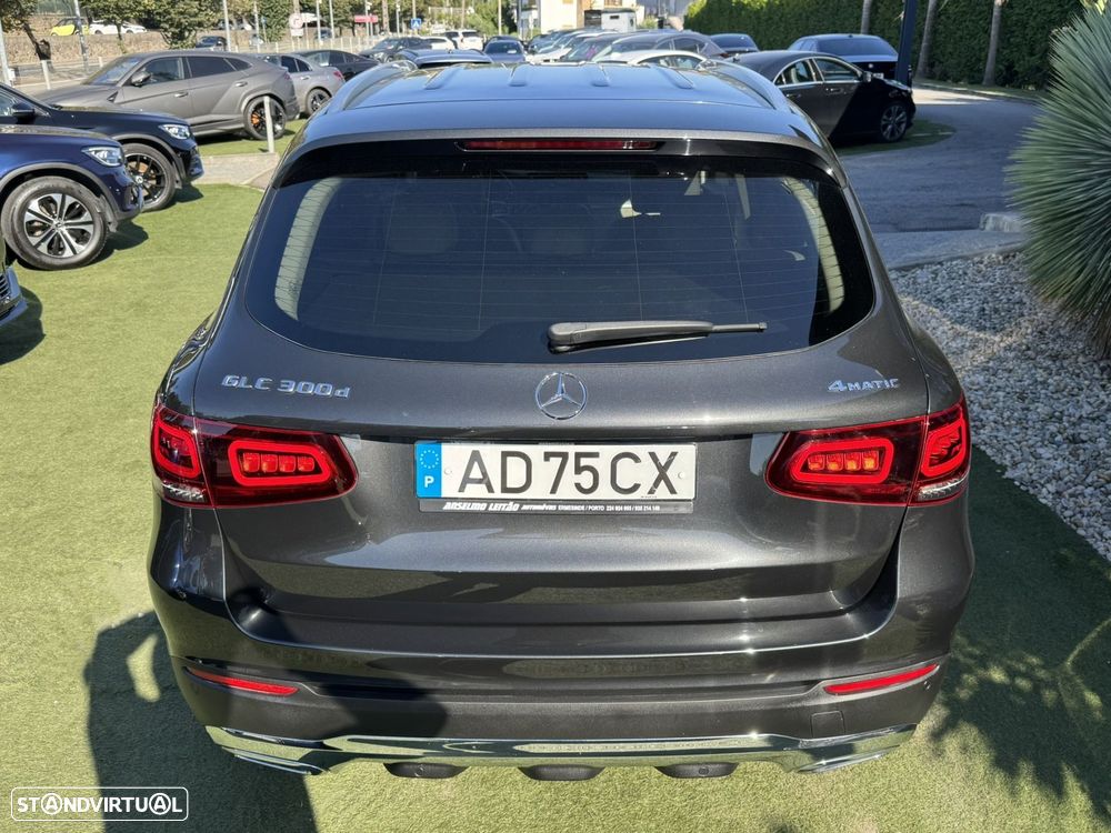 Mercedes-Benz GLC 300 d 4Matic - 11