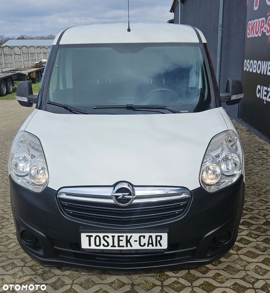 Opel COMBO - 17
