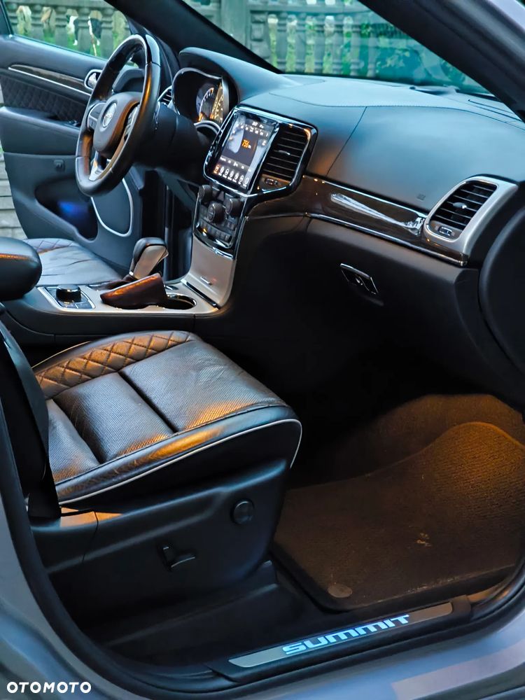 Jeep Grand Cherokee 3.6 V6 Summit - 19