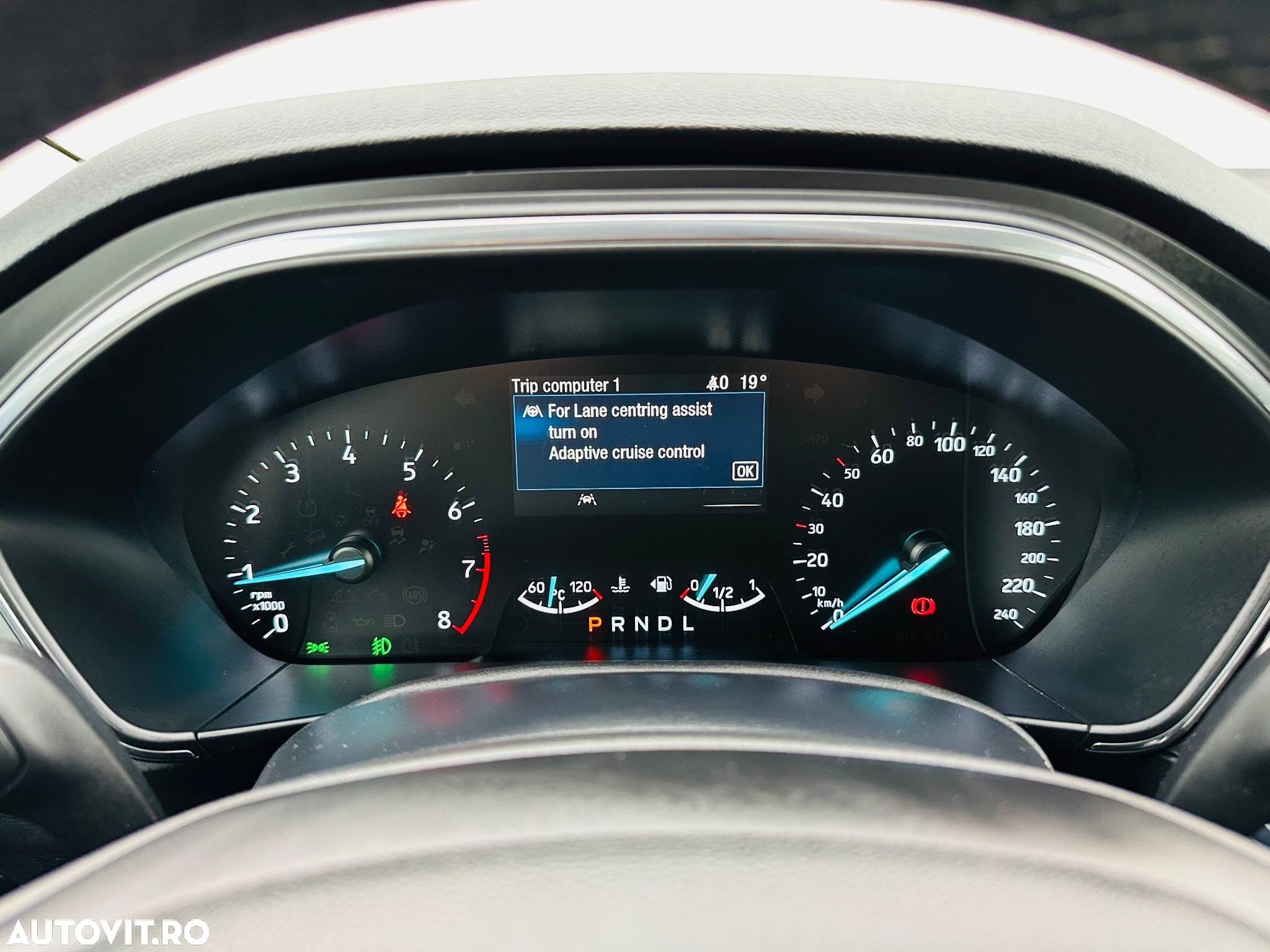 Ford Focus 1.0 EcoBoost Hybrid Aut. COOL&CONNECT DESIGN - 30