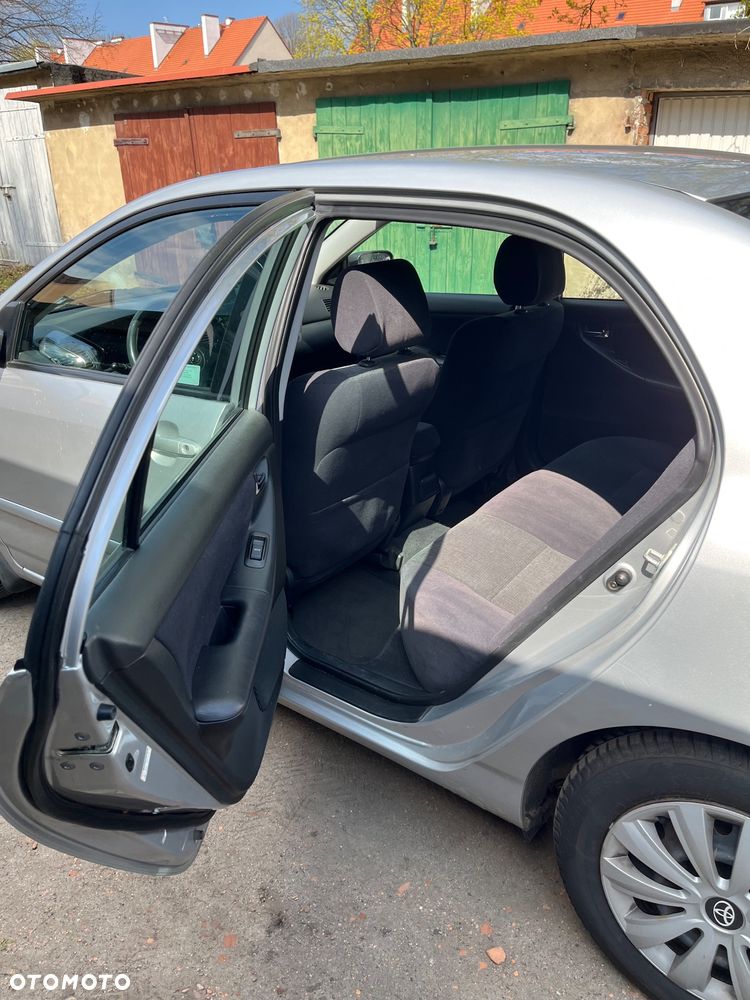 Toyota Corolla 1.6 VVT-i Sol - 25