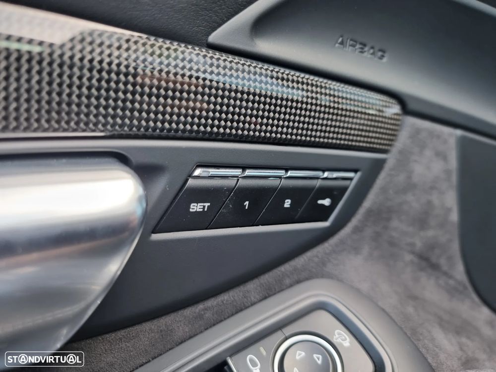 Porsche 911 (991) Targa 4 GTS PDK - 18