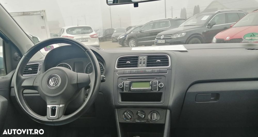 Volkswagen Polo 1.6 TDI Blue Motion Style - 6