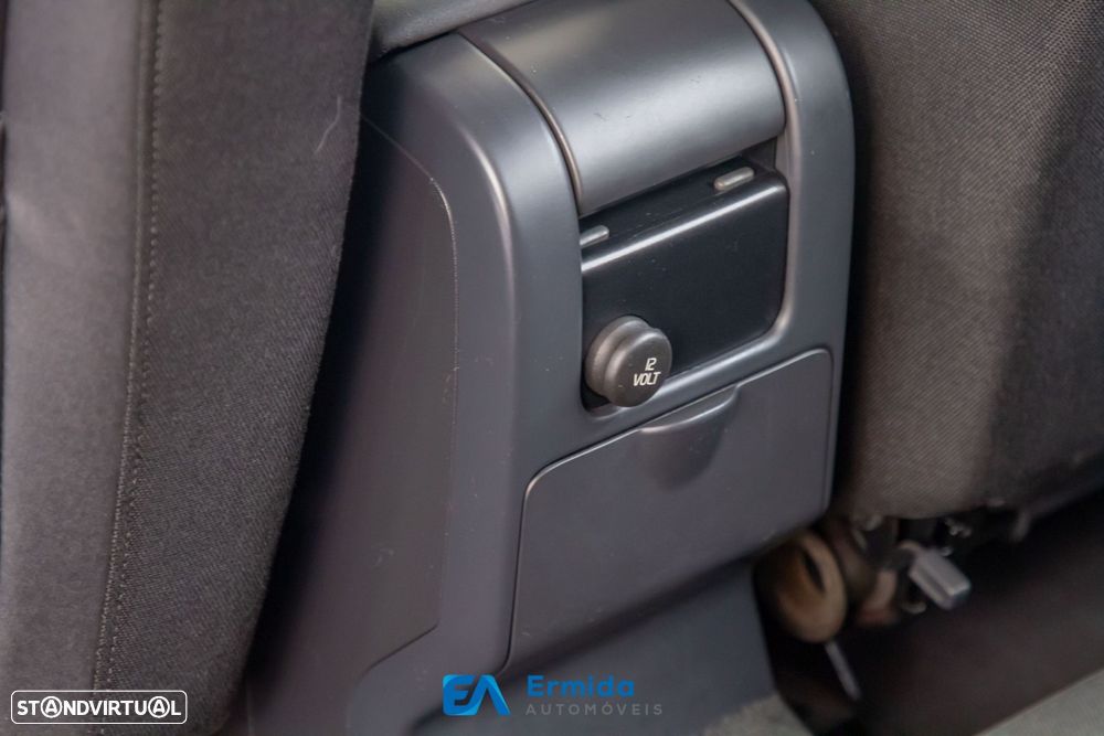 Volvo V60 2.0 D3 Momentum - 38